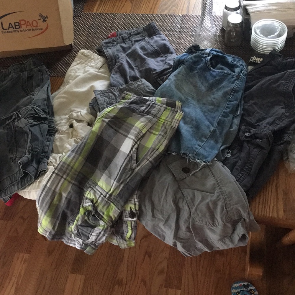 7 pairs size 16 boys shorts